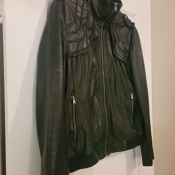 Jacket - Picture 2 of 5